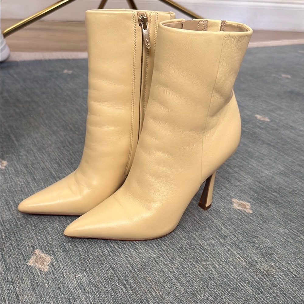 Sam Edelman Cream Heeled Boots with Stiletto